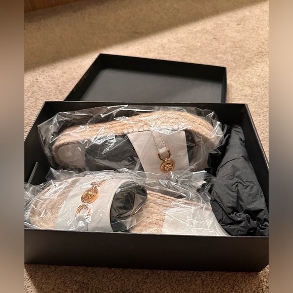 Versace Medusa ‘95 ESPADRILLES 1.2" size 37 - Picture 5 of 11